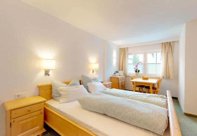 Chambres d'hôtes à Längenfeld - Double-Bedroom Enzian